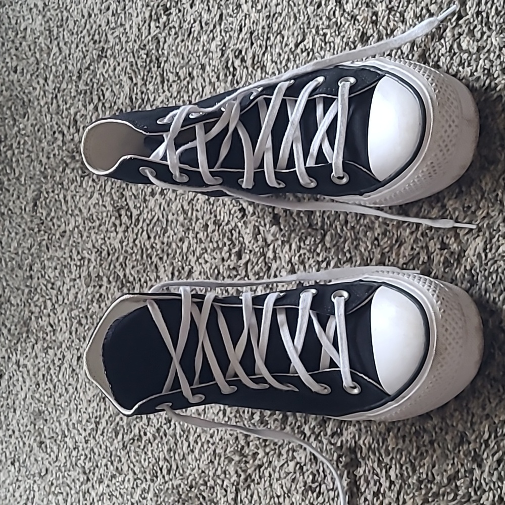 Black Converse